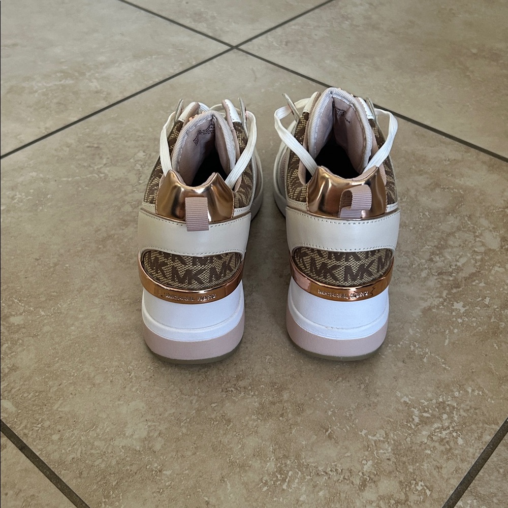 Michael Kors Georgie Trainer Wedge Sneakers Size 10M - Picture 4 of 7